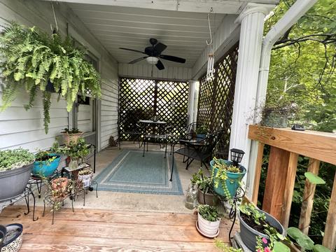 416 W 5th St, Dickson, TN 37055 photo 3