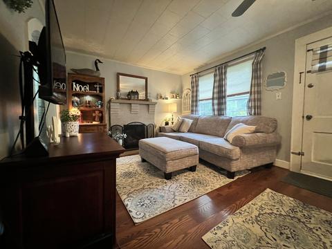 416 W 5th St, Dickson, TN 37055 photo 6
