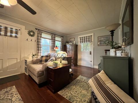 416 W 5th St, Dickson, TN 37055 photo 9