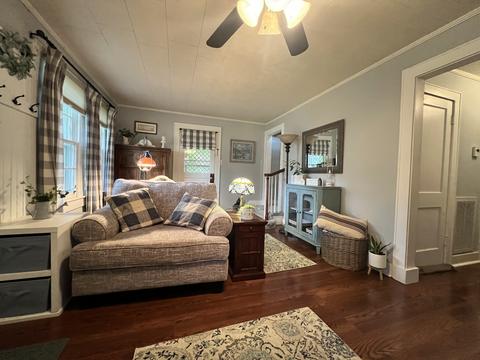416 W 5th St, Dickson, TN 37055 photo 8