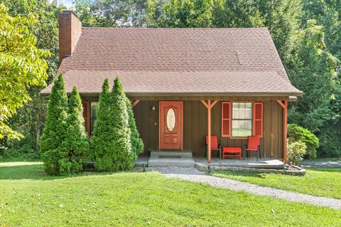 202 Patrick Dr, Dover, TN 37058 photo 2