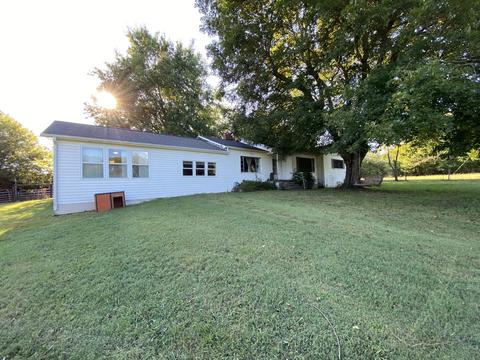 4192 Us 41, Pelham, TN 37366 photo 3