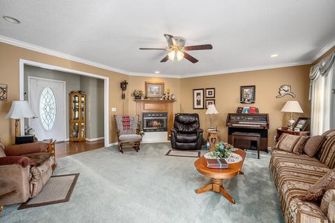 170 Lake Villa Cir, Morrison, TN 37357 photo 38