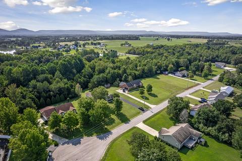 170 Lake Villa Cir, Morrison, TN 37357 photo 11
