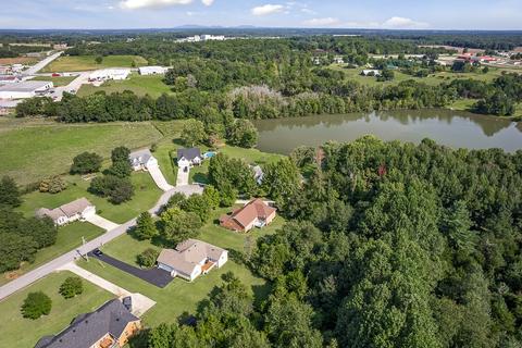170 Lake Villa Cir, Morrison, TN 37357 photo 5