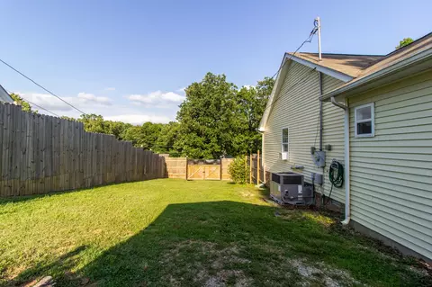 142 Sherron Dr, Dickson, TN 37055 photo 8