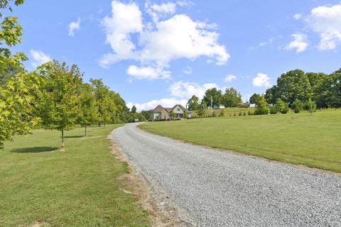 4480 Benson Rd, Springfield, TN 37172 photo 8