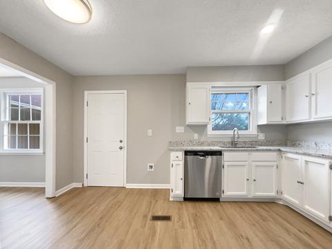 118 Sam Davis Dr, Springfield, TN 37172 photo 10