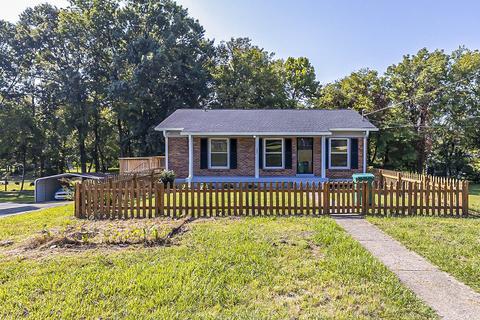 690 Lynnwood Ave, Lewisburg, TN 37091