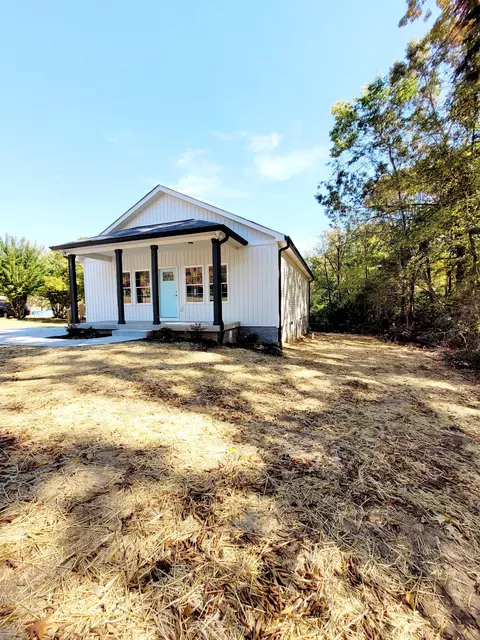 105 Hannah Rd, Dickson, TN 37055 photo 3