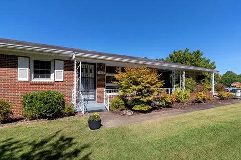 2430 Skyview Dr, Centerville, TN 37033 photo 4