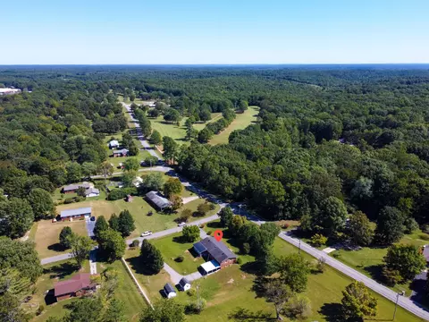 2430 Skyview Dr, Centerville, TN 37033 photo 8