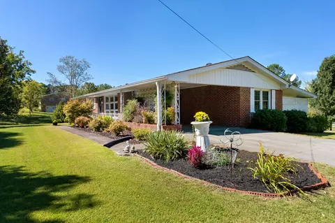 2430 Skyview Dr, Centerville, TN 37033 photo 7