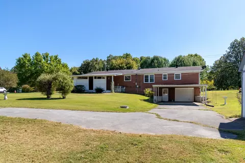 2430 Skyview Dr, Centerville, TN 37033 photo 6