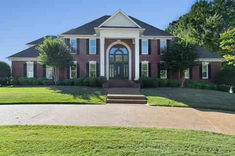 918 Grayson Ln, Jackson, TN 38305 photo 1