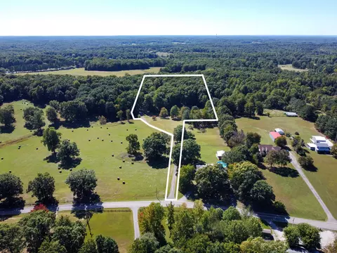 634 Murrell Rd, Dickson, TN 37055 photo 2