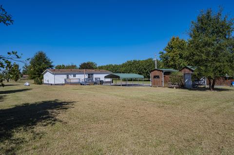 2420 Shoemaker Rd, Eagleville, TN 37060 photo 2