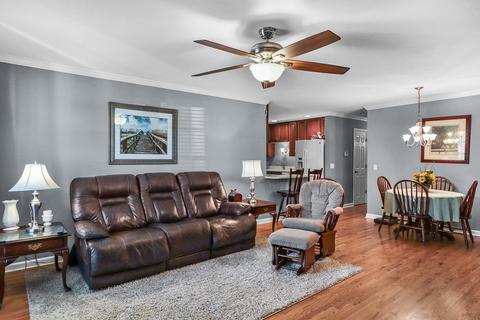 208 Johnstone Dr, Dickson, TN 37055 photo 3