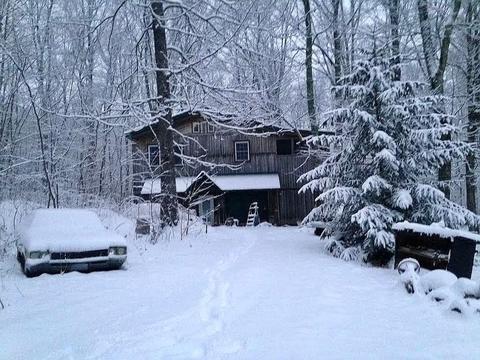 1431 Roarks Cove Rd, Sewanee, TN 37375