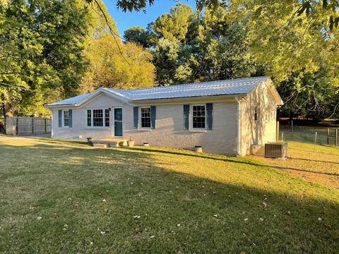 5755 Tacketts Branch Rd, Goodspring, TN 38460 photo 1