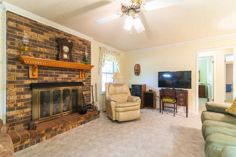 308 Mosley Dr, Springfield, TN 37172 photo 9