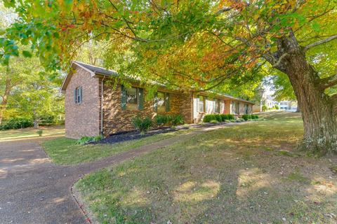 308 Mosley Dr, Springfield, TN 37172 photo 2