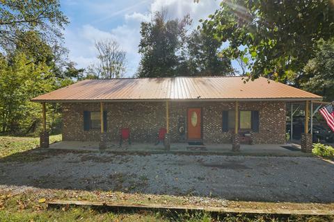 569 Moreland Rd, Manchester, TN 37355