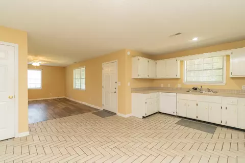 95 Kristopher Ln, Ringgold, GA 30736 photo 2