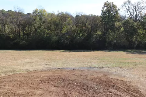 48 Thoroughbred Ln, Hartsville, TN 37074
