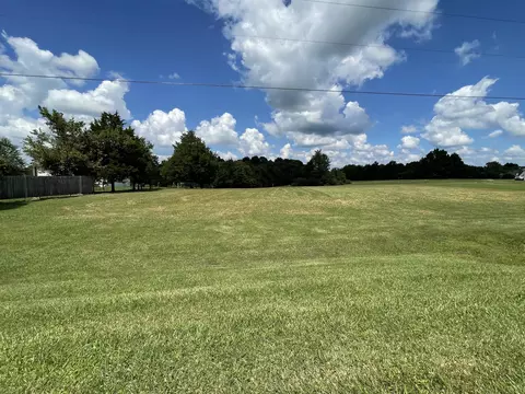 1859 Hwy 52e E, Portland, TN 37148