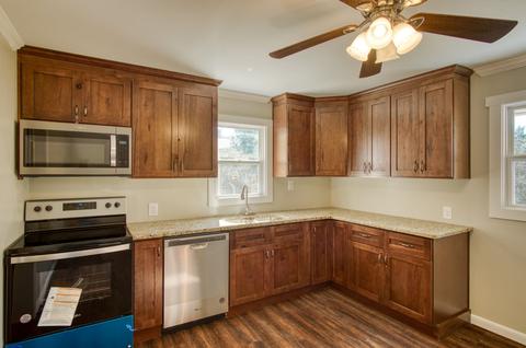 718 Iris Dr, Sparta, TN 38583 photo 6
