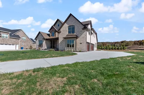 2725 Carousel Dr, Murfreesboro, TN 37128 photo 2