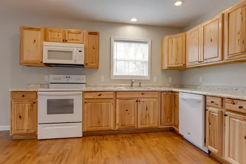 202 Reeves St, Dickson, TN 37055 photo 8
