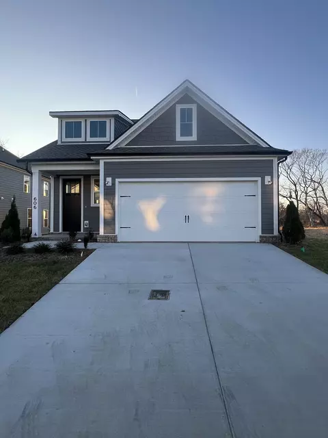 606 Conifer Dr, Spring Hill, TN 37174
