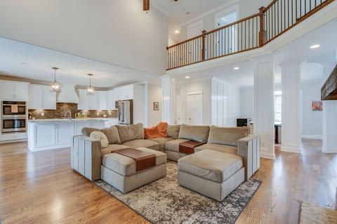 1005 Alpaca Dr, Spring Hill, TN 37174 photo 2