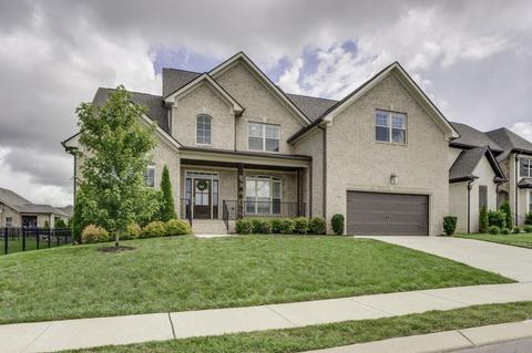 1005 Alpaca Dr, Spring Hill, TN 37174 photo 1