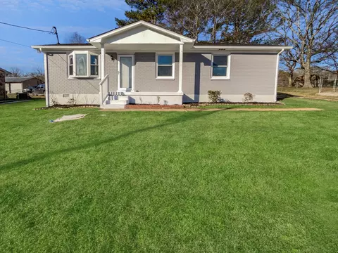 106 Amber Lynn Cir, Columbia, TN 38401