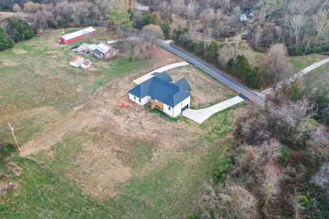 3202 Marthas Chapel Rd, Cunningham, TN 37052 photo 57