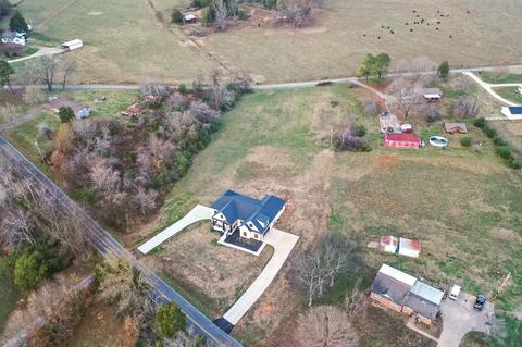 3202 Marthas Chapel Rd, Cunningham, TN 37052 photo 61