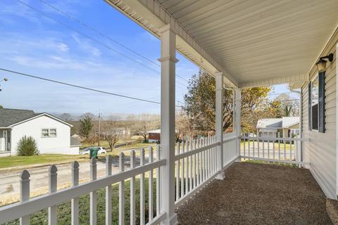 108 Arnold St, Centerville, TN 37033 photo 3