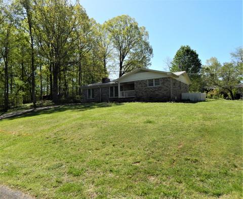 421 W Martin Rd, Collinwood, TN 38450