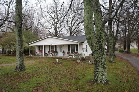 500 Blackpatch Dr, Springfield, TN 37172 photo 1