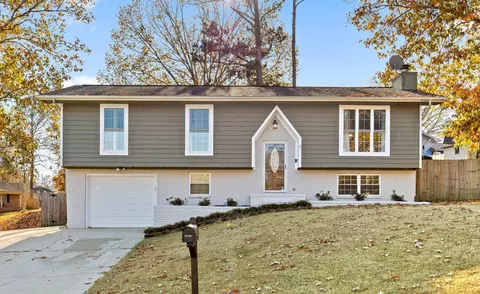 405 Foster Dr, Ringgold, GA 30736