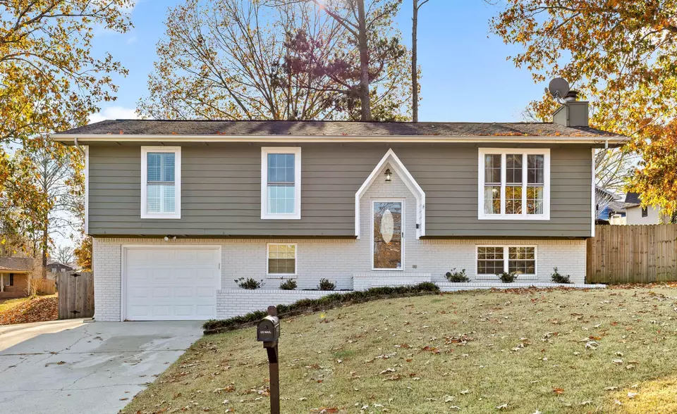  405 Foster Dr, Ringgold, GA 30736 photo 1