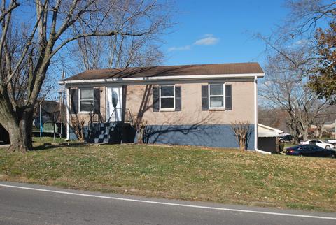 802 10th Ave E, Springfield, TN 37172 photo 1