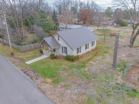 204 6th Ave N, Decherd, TN 37324 photo 2