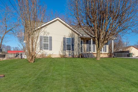 145 Silver Leaf Cir, Dickson, TN 37055 photo 2