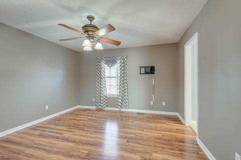 145 Silver Leaf Cir, Dickson, TN 37055 photo 14