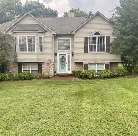 1733 Creekstone Dr, Columbia, TN 38401