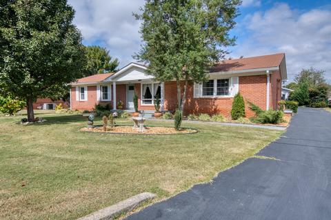 1106 Henley St, Decherd, TN 37324 photo 1